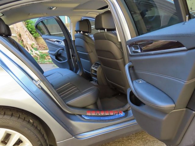BMW/ 寶馬 530i Luxury  第11張相片