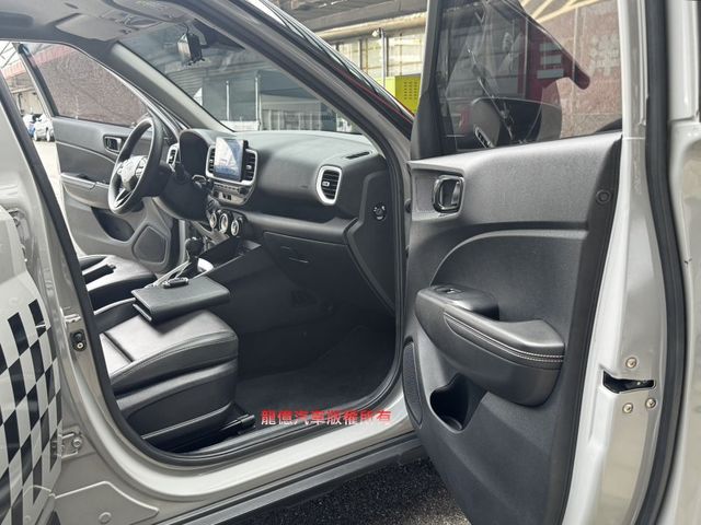 Hyundai Venue  第12張相片