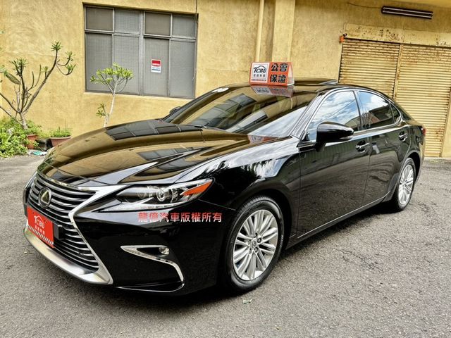 Lexus ES  第4張相片