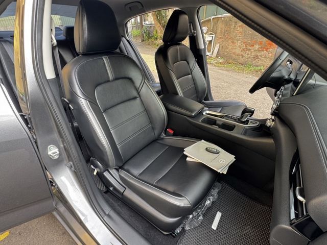 Nissan Sentra  第15張相片
