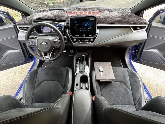 Toyota Auris  第6張相片