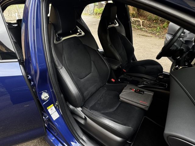 Toyota Auris  第16張相片