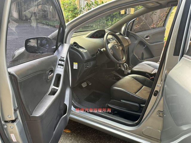 Toyota Yaris  第8張相片