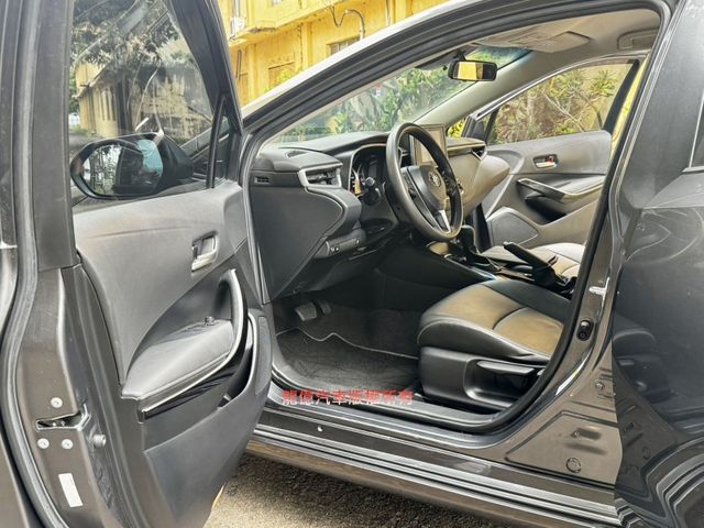 Toyota ALTIS  第8張相片
