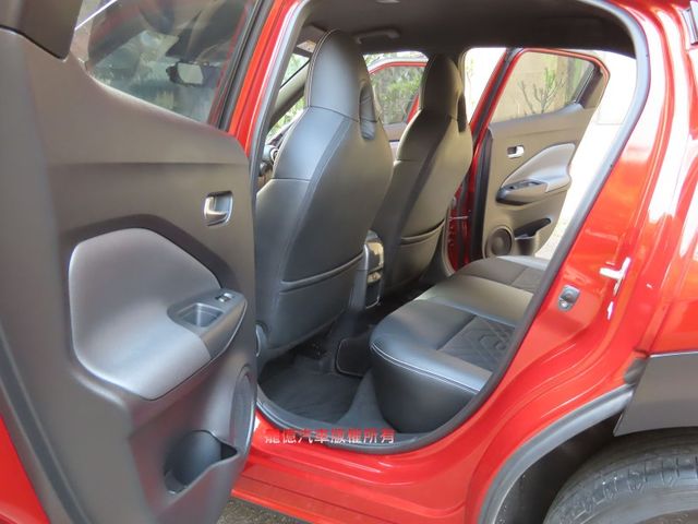 Nissan Juke  第9張相片