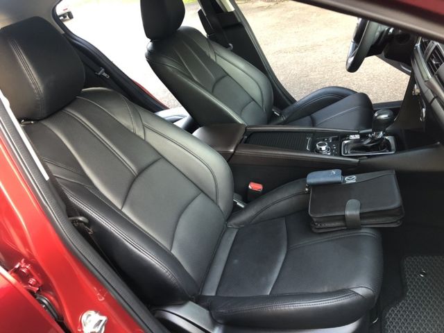 Mazda Mazda3  第15張相片