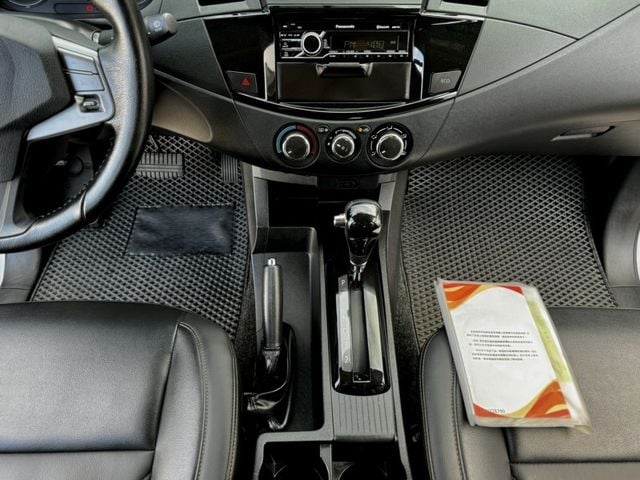 Mitsubishi Zinger  第1張相片