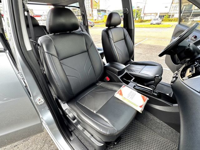 Mitsubishi Zinger  第18張相片