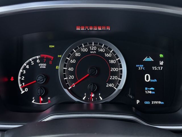Toyota ALTIS  第7張相片
