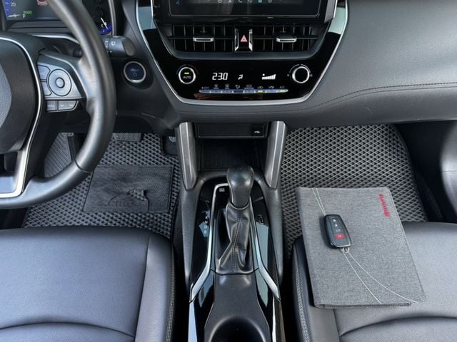 Toyota Cross  第1張相片