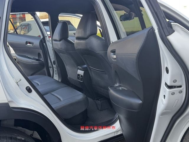 Toyota Cross  第11張相片