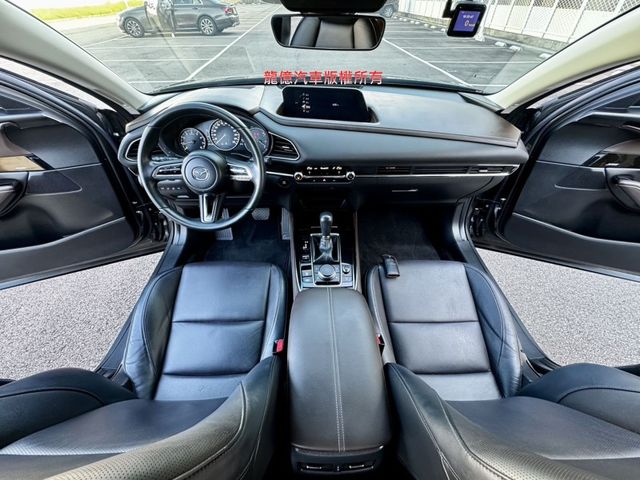 Mazda CX-30  第6張相片