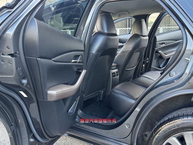 Mazda CX-30  第9張相片