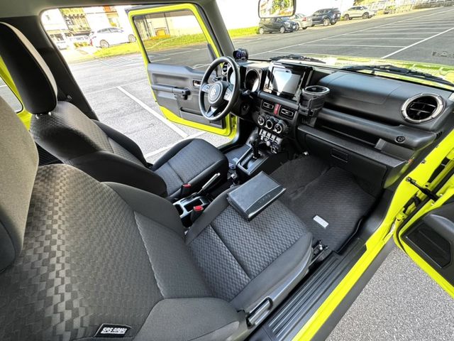 Suzuki Jimny  第17張相片