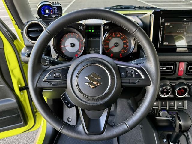 Suzuki Jimny  第20張相片