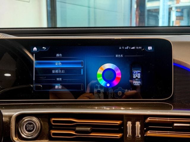Mercedes-Benz/賓士 EQC  第42張相片