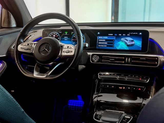 Mercedes-Benz/賓士 EQC  第45張相片