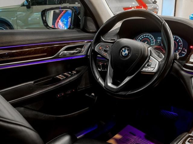 BMW/ 寶馬 750Li Luxury  第1張相片