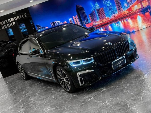 BMW/ 寶馬 750Li Luxury  第9張相片