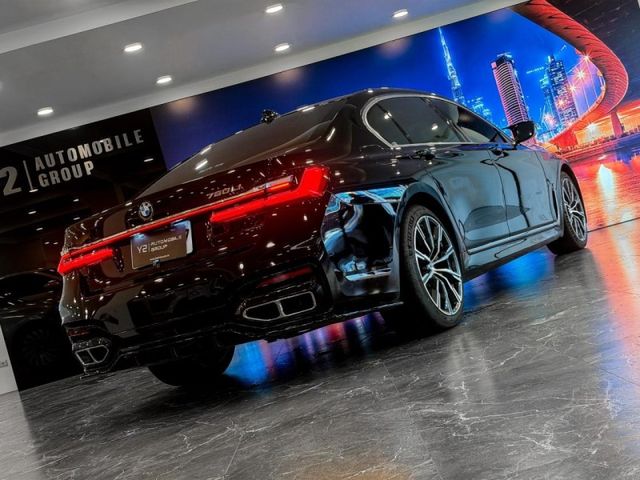 BMW/ 寶馬 750Li Luxury  第13張相片