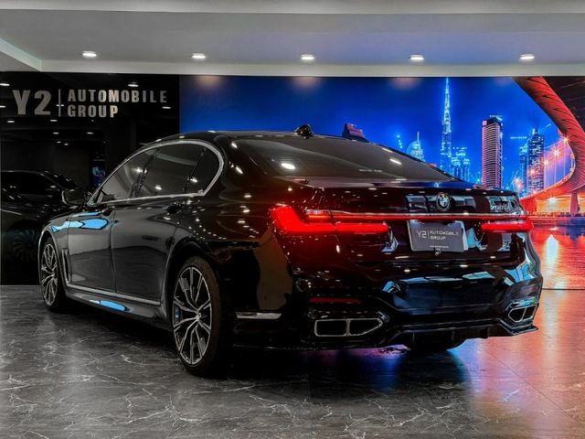BMW/ 寶馬 750Li Luxury  第14張相片