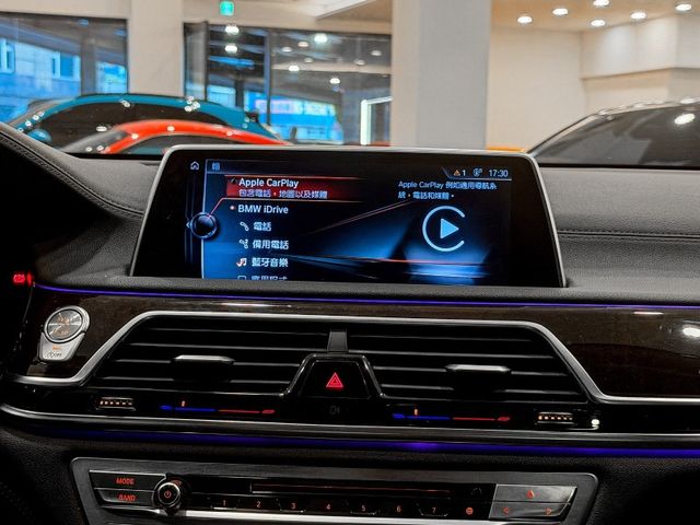 BMW/ 寶馬 750Li Luxury  第36張相片