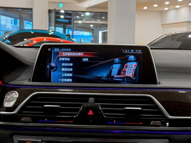 BMW/ 寶馬 750Li Luxury  第38張相片