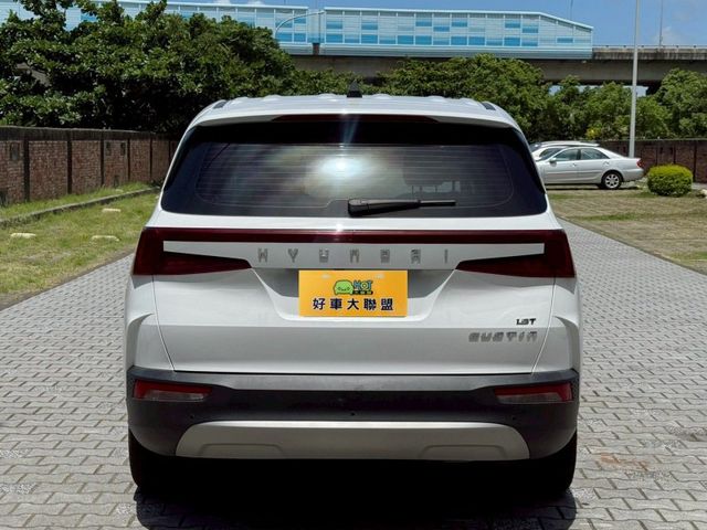 Hyundai Custin  第5張相片