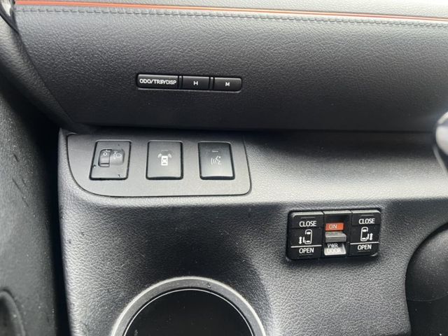 Toyota SIENTA  第3張相片