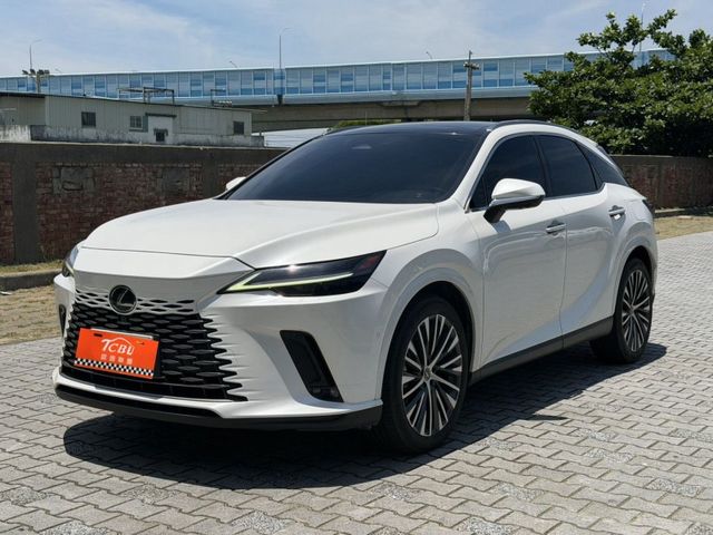 Lexus RX  第4張相片