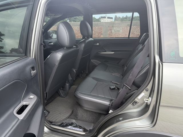 Mitsubishi Zinger  第2張相片
