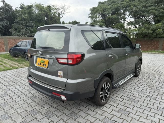 Mitsubishi Zinger  第6張相片