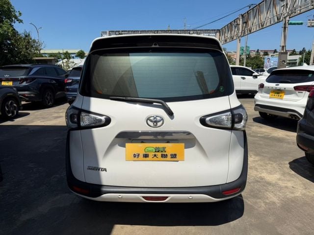 Toyota SIENTA  第8張相片