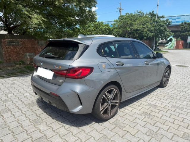 2023 BMW 118i 1.5 灰  第6張相片