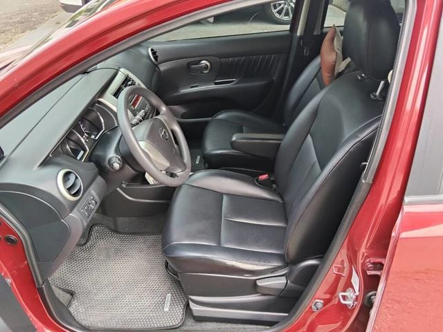 NISSAN日產 LIVINA  第8張相片