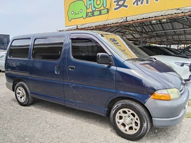 TOYOTA豐田 HIACE  第3張相片