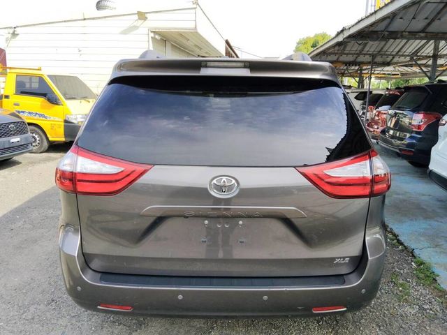 TOYOTA豐田 SIENNA  第5張相片