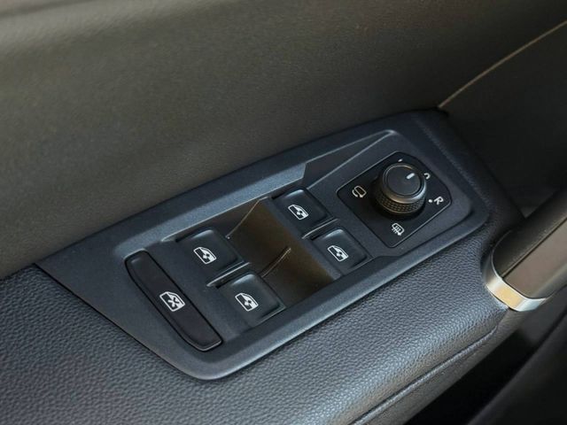 Volkswagen 福斯 Touran  第14張相片
