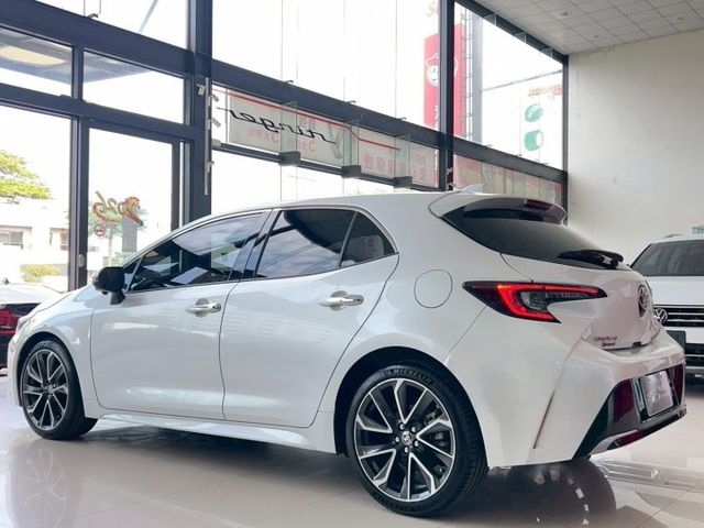 23 年式 Toyota 小改款 Corolla Sport 2.0旗艦版 原廠保養 保固中 超低里程僅跑四萬一  第17張相片