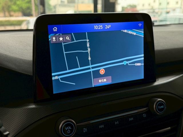 2021 Ford Focus Active EcoBoost 182任性版 里程僅跑六萬五  第13張相片