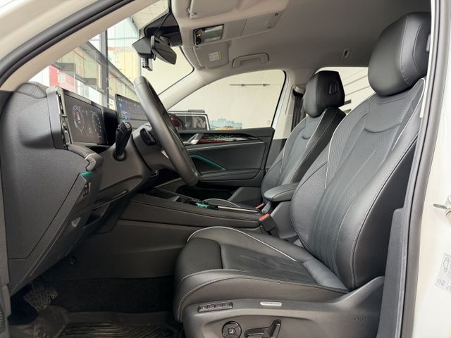 2025 VW Tiguan 330 TSI Elegance Premium 一手車 原廠保養 保固中 里程僅跑四千六  第5張相片