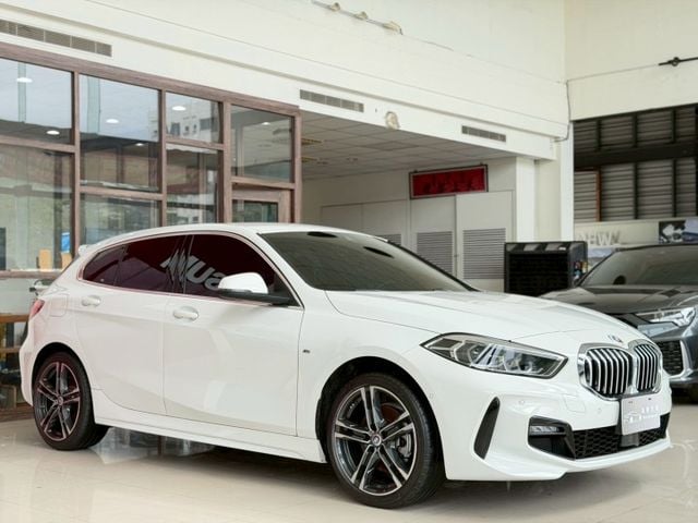 2023 BMW 118i Edition M 原廠保養 超低里程僅跑四萬一  第1張相片
