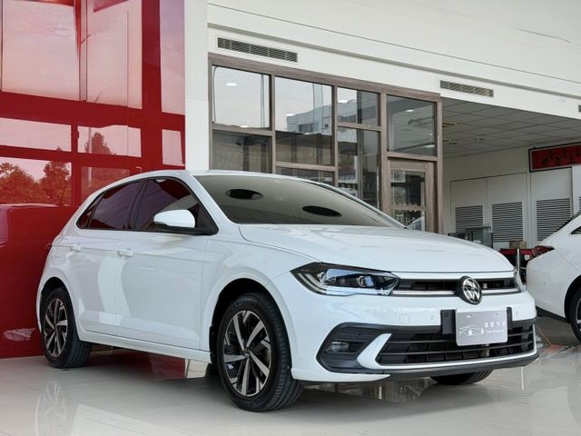 大保養已做完 2022 VW 小改款 Polo 230 TSI Tech 一手車 原廠保養 超低里程僅跑六萬  第1張相片