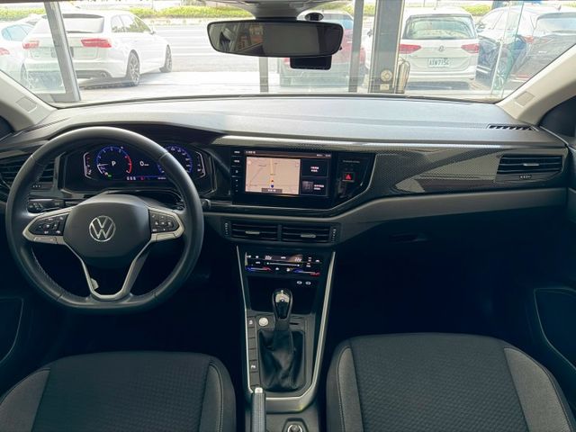 大保養已做完 2022 VW 小改款 Polo 230 TSI Tech 一手車 原廠保養 超低里程僅跑六萬  第15張相片