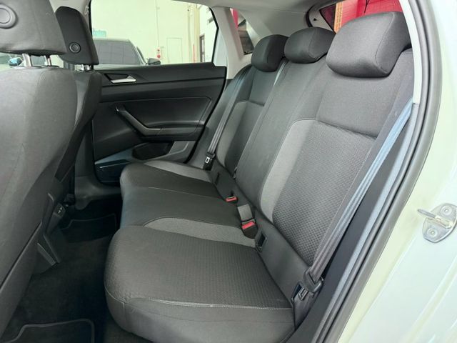 大保養已做完 2022 VW 小改款 Polo 230 TSI Tech 一手車 原廠保養 超低里程僅跑六萬  第16張相片