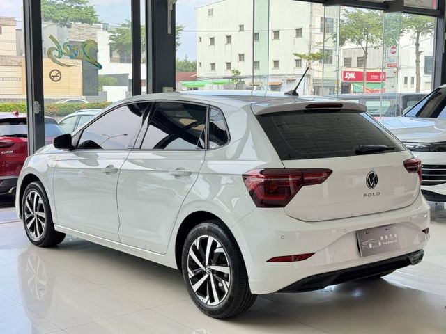 大保養已做完 2022 VW 小改款 Polo 230 TSI Tech 一手車 原廠保養 超低里程僅跑六萬  第17張相片