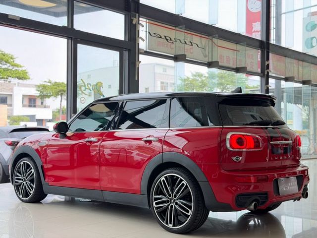 2016 Mini Clubman Cooper S 一手車 里程僅跑九萬六 選配 JCW 套件  第15張相片
