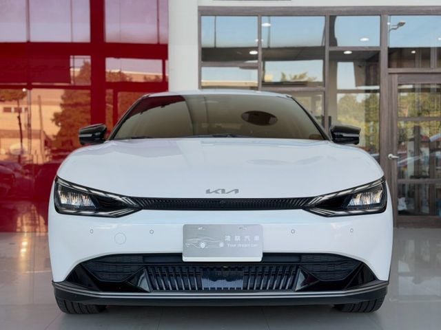 2022 / 23 年式 Kia EV6 Air增程版 一手車 原廠保養 原廠保固中  第2張相片