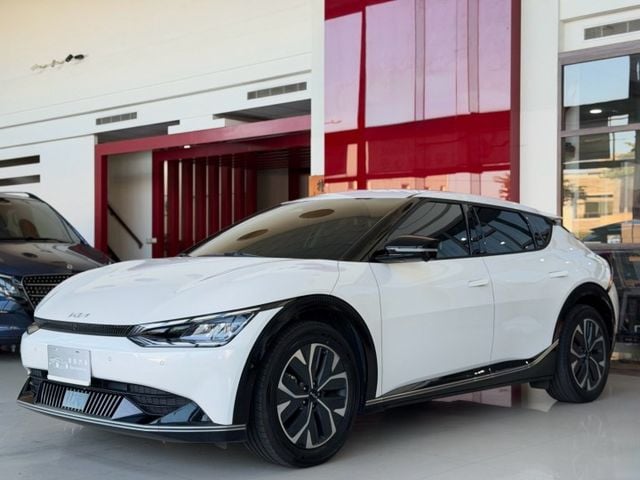 2022 / 23 年式 Kia EV6 Air增程版 一手車 原廠保養 原廠保固中  第3張相片