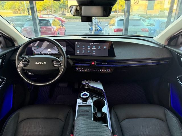 2022 / 23 年式 Kia EV6 Air增程版 一手車 原廠保養 原廠保固中  第15張相片